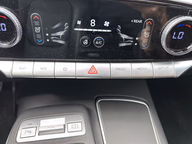 2025 Genesis GV70 2.5T Advanced