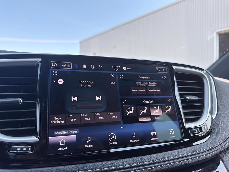 2023 Chrysler Pacifica Touring
