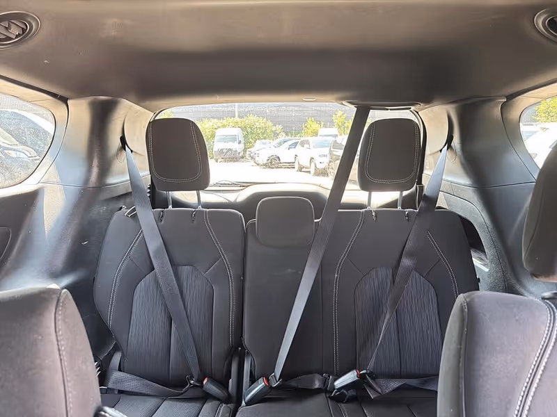 2023 Chrysler Pacifica Touring