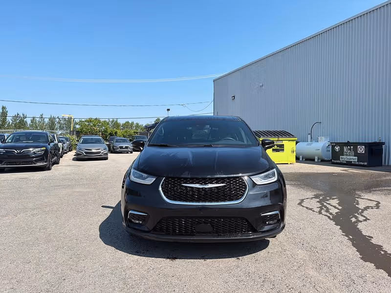 2023 Chrysler Pacifica Touring