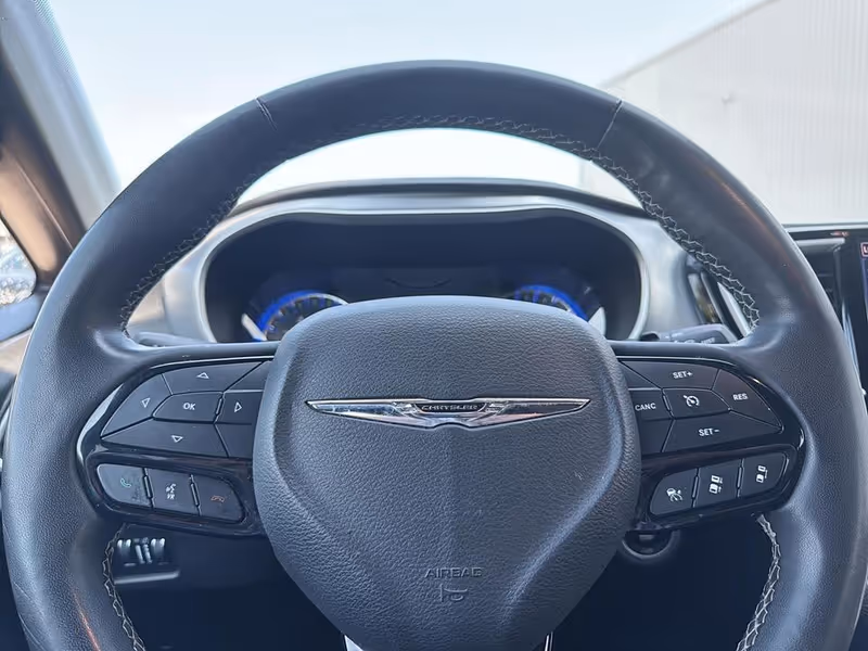 2023 Chrysler Pacifica Touring