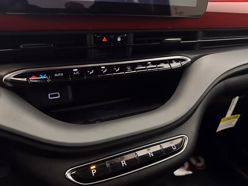 2026 FIAT 500e Pop