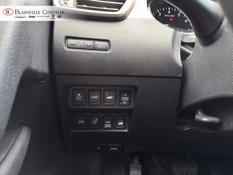 2015 Nissan Rogue SL