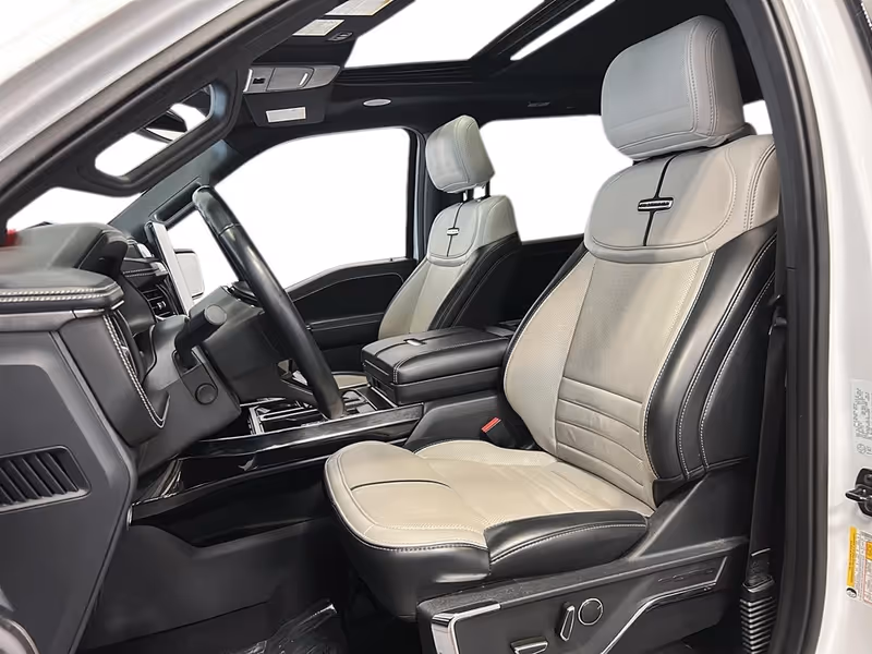 2023 Ford F-150 Lightning Platinum