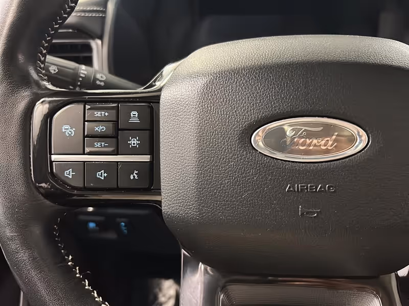 2023 Ford F-150 Lightning Platinum