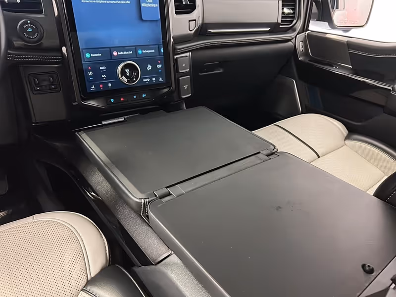 2023 Ford F-150 Lightning Platinum