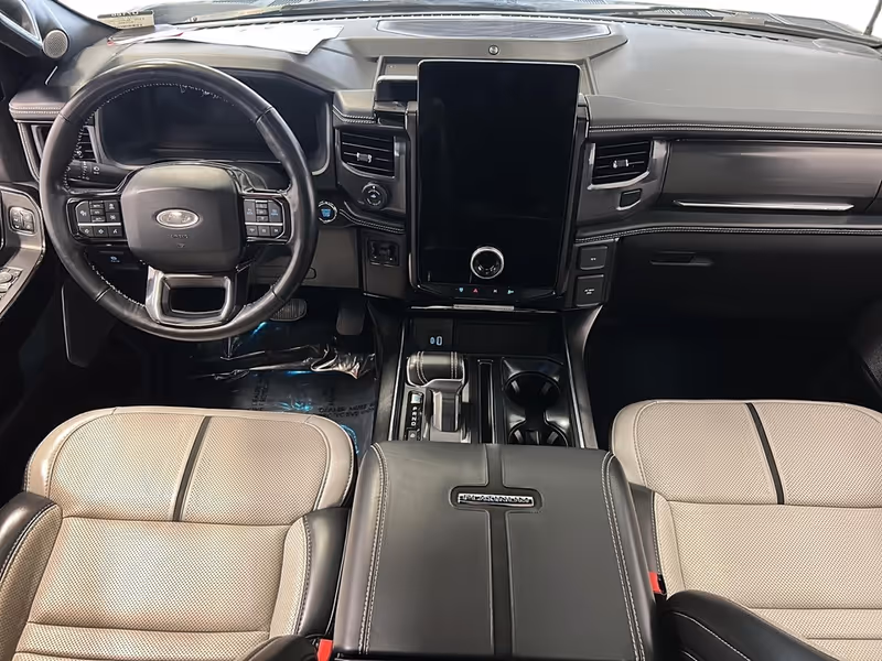 2023 Ford F-150 Lightning Platinum