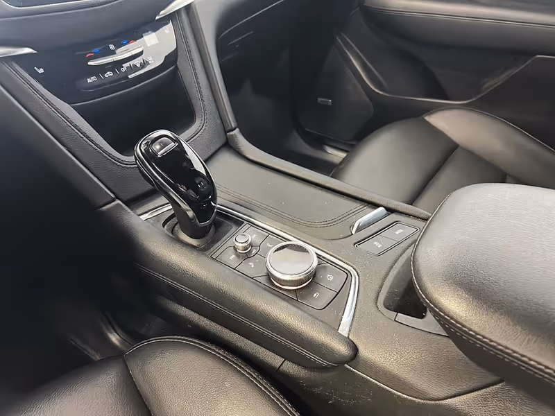 2024 Cadillac XT5 AWD Luxury