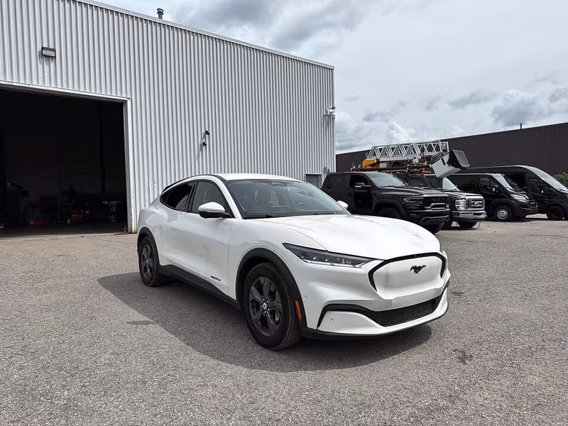 2022 Ford Mustang Mach-E Select