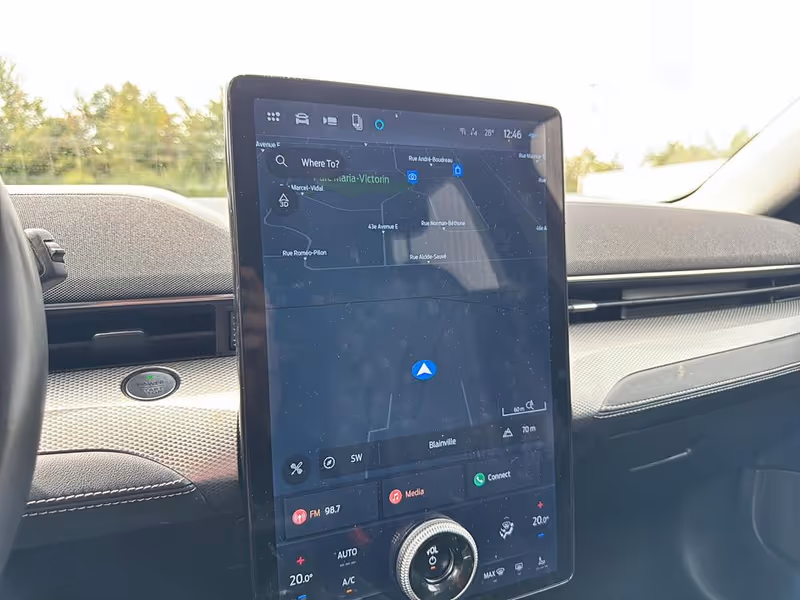 2022 Ford Mustang Mach-E Select
