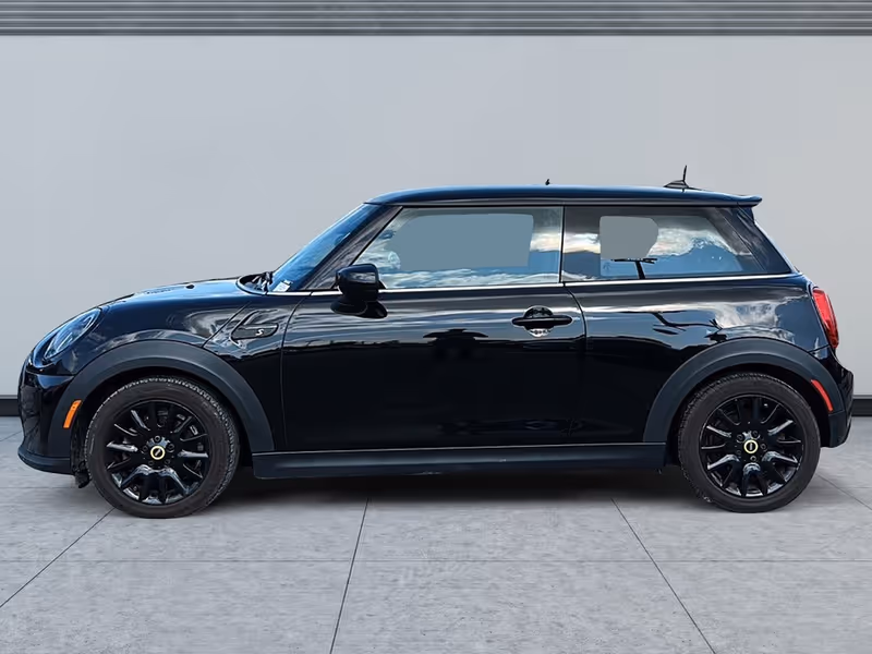 2022 MINI 3 Door Cooper SE