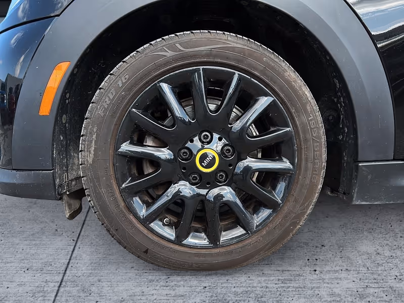 2022 MINI 3 Door Cooper SE
