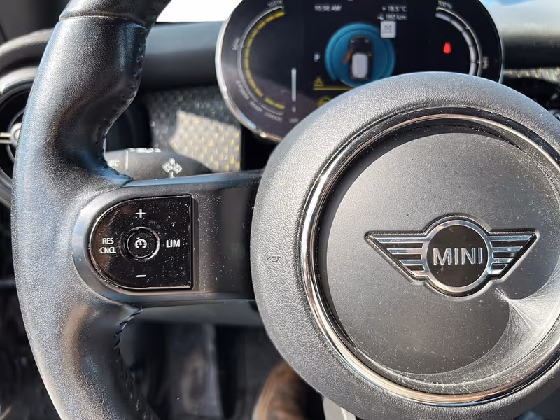 2022 MINI 3 Door Cooper SE