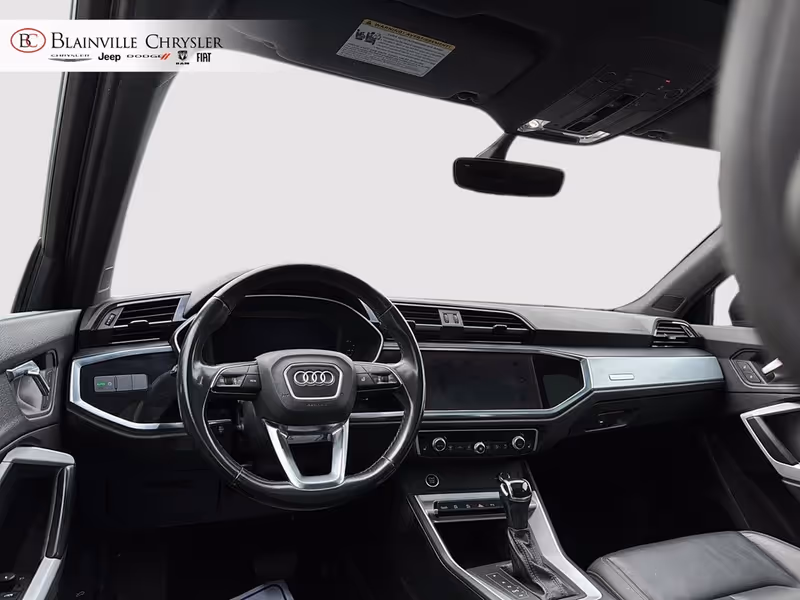 2022 Audi Q3 Komfort