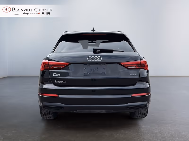 2022 Audi Q3 Komfort