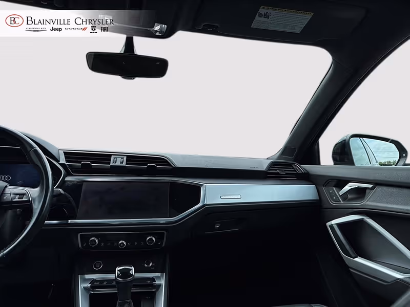 2022 Audi Q3 Komfort