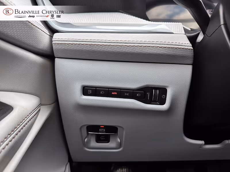 2026 Jeep Cherokee Overland