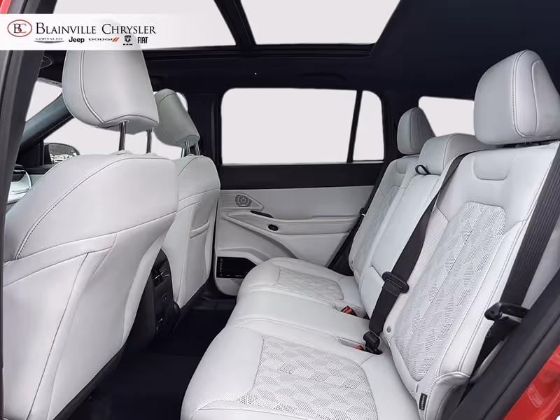 2026 Jeep Cherokee Overland