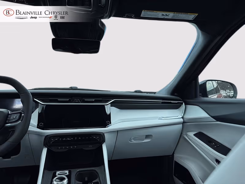 2026 Jeep Cherokee Overland