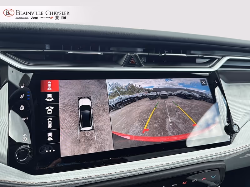 2026 Jeep Cherokee Overland