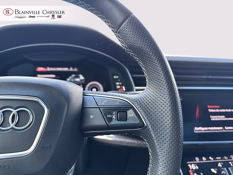 2023 Audi SQ8 Premium Plus