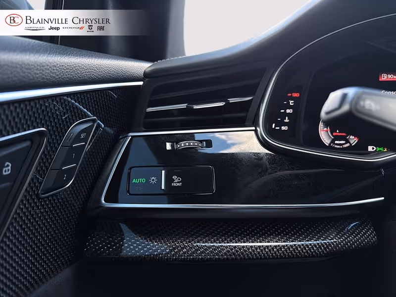 2023 Audi SQ8 Premium Plus