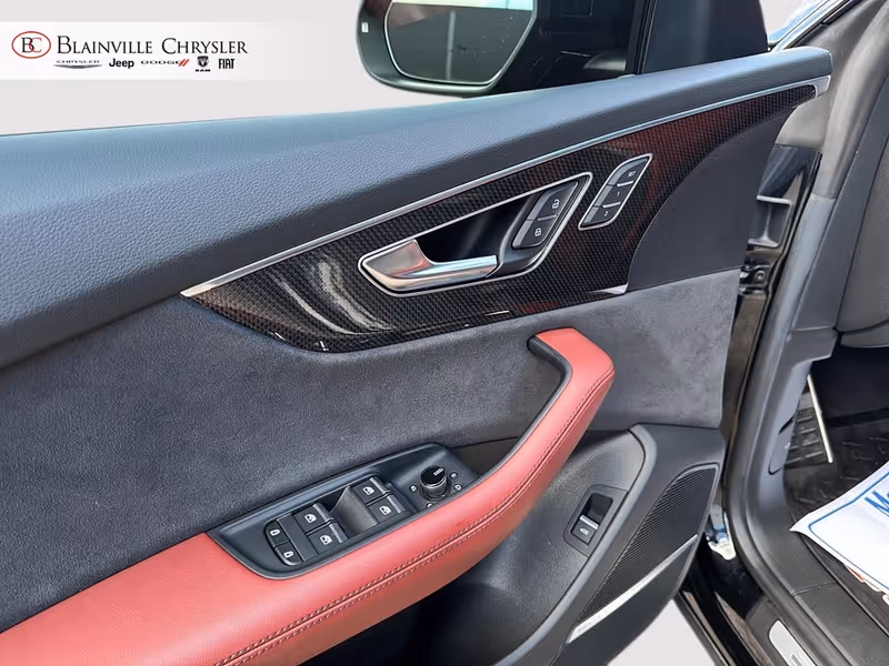 2023 Audi SQ8 Premium Plus