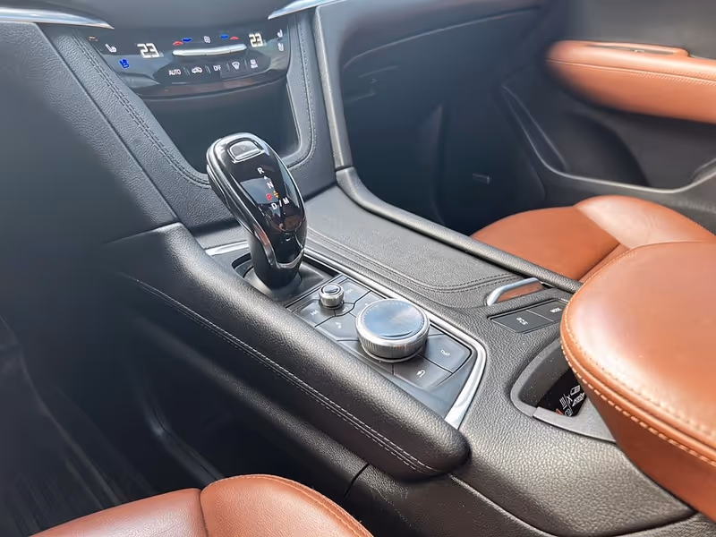 2024 Cadillac XT5 AWD Sport