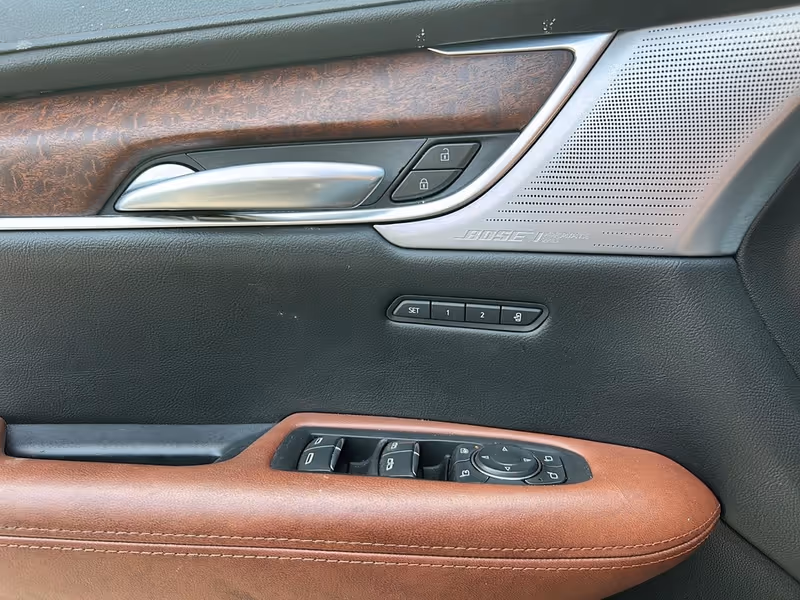 2024 Cadillac XT5 AWD Sport