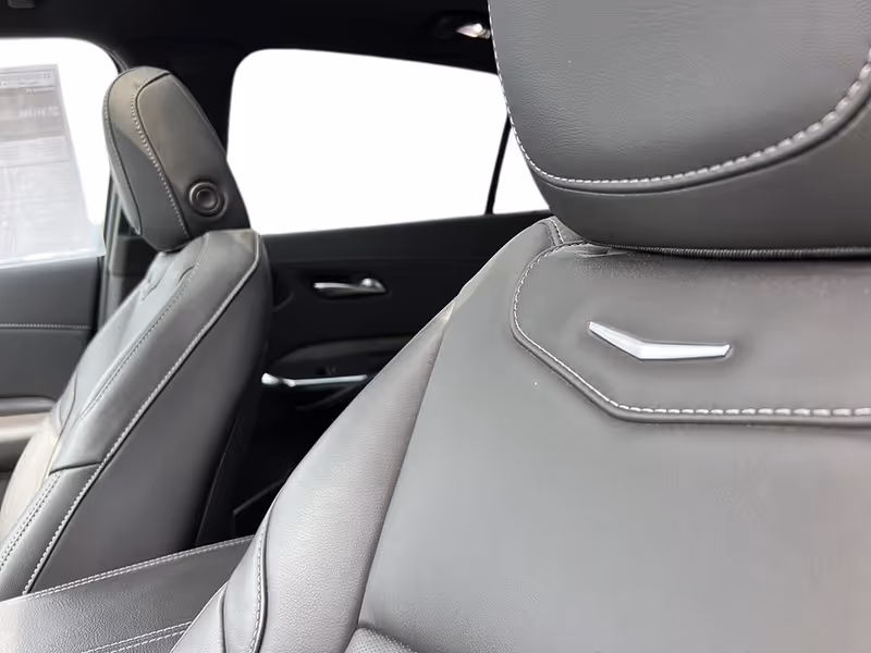 2024 Cadillac XT4 AWD Premium Luxury