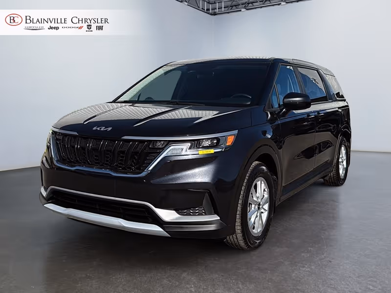 2023 Kia Carnival LX