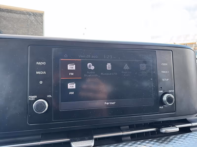 2023 Kia Carnival LX