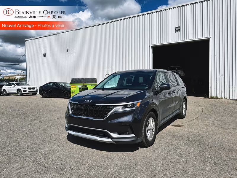 2023 Kia Carnival LX