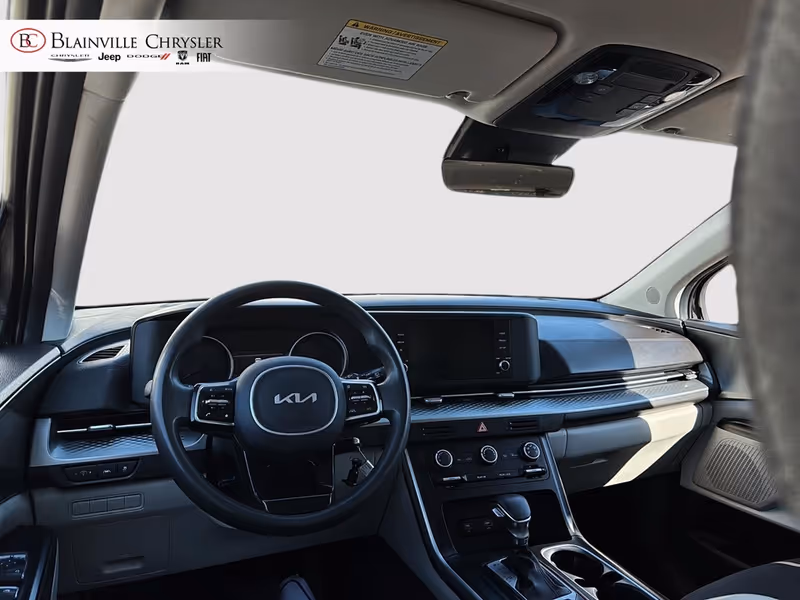 2023 Kia Carnival LX