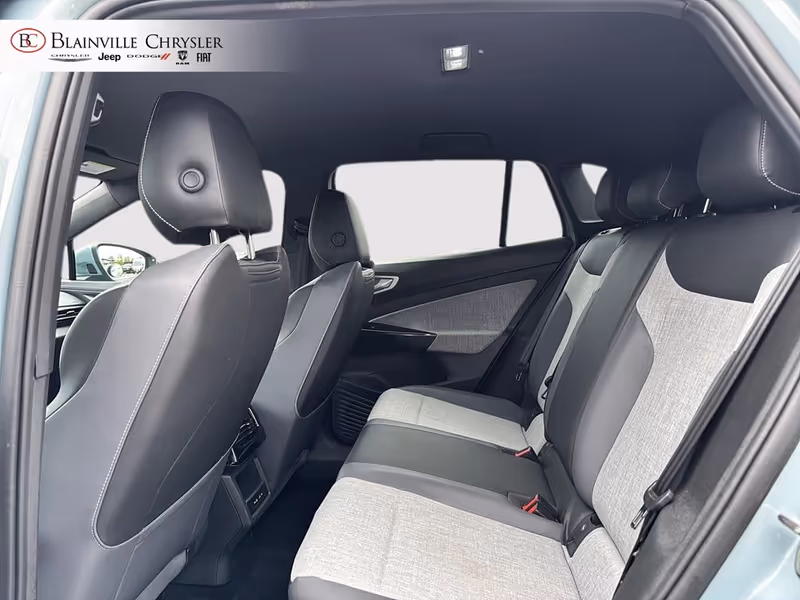 2025 Volkswagen ID.4 Pro