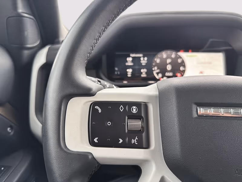 2025 Land Rover Defender S