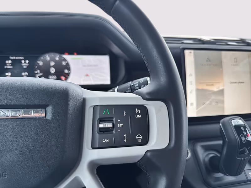 2025 Land Rover Defender S