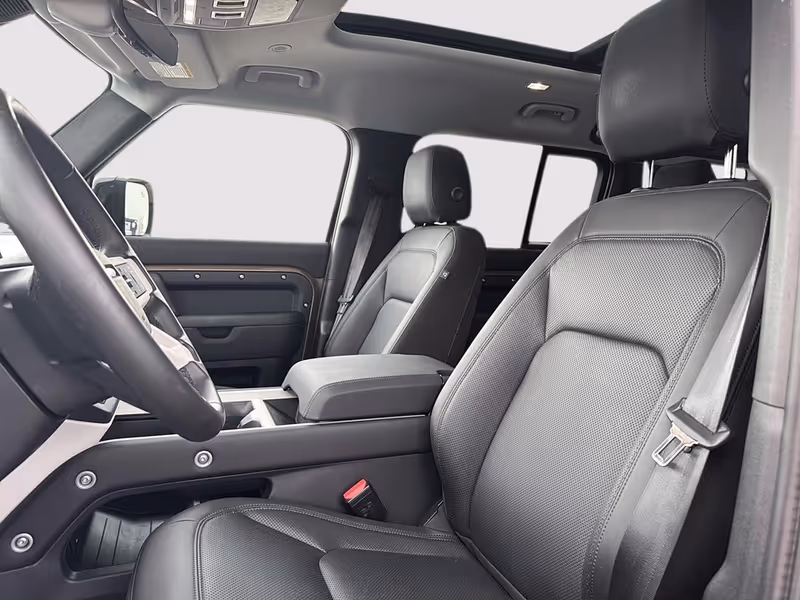2025 Land Rover Defender S