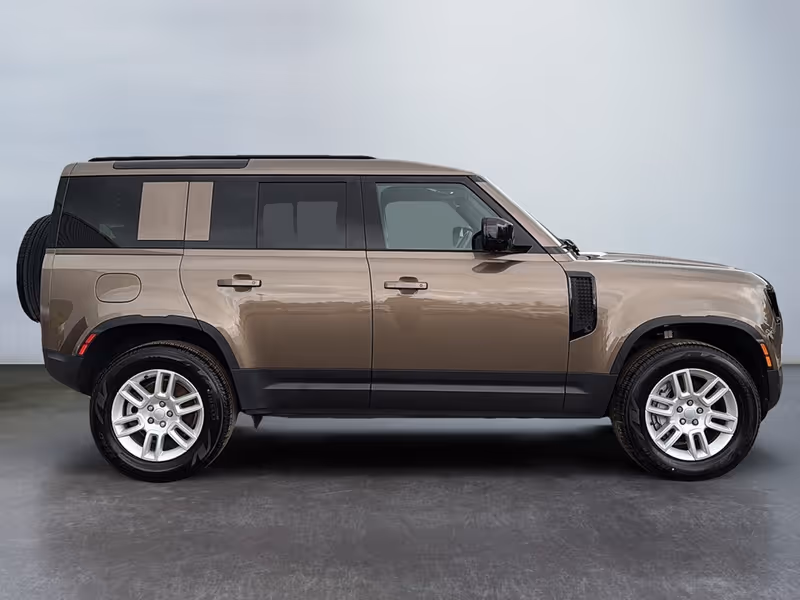 2025 Land Rover Defender S