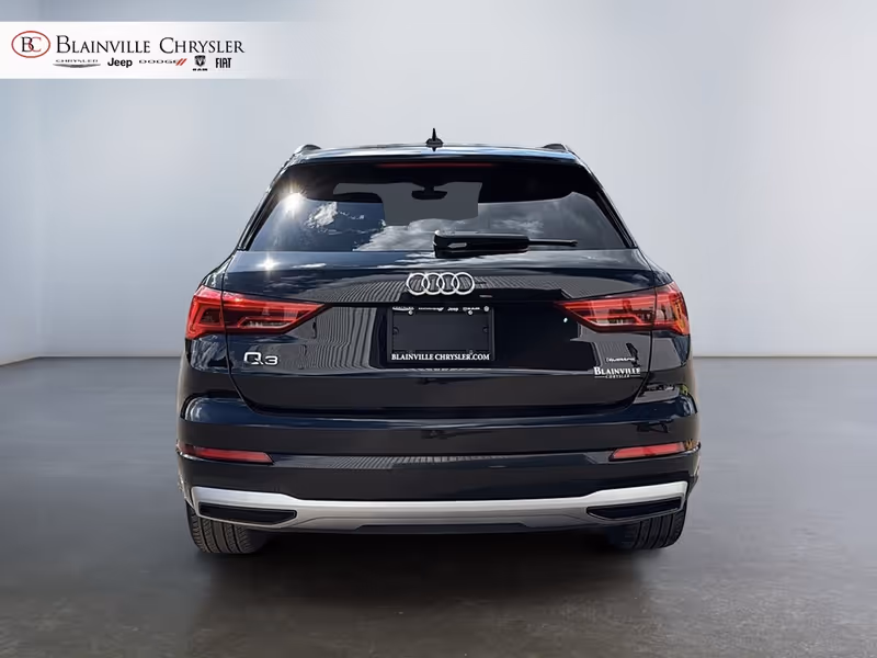 2023 Audi Q3 Komfort