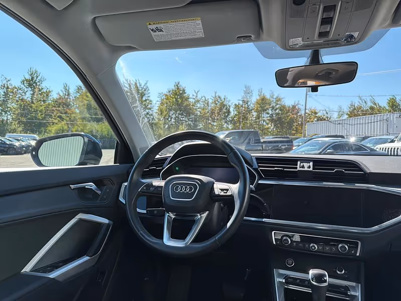 2023 Audi Q3 Komfort