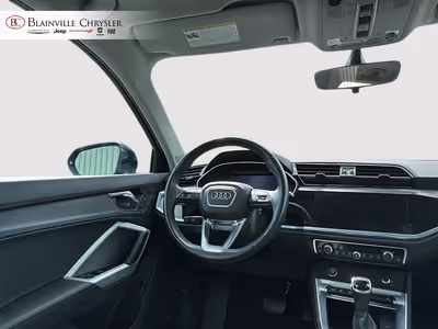 2023 Audi Q3 Komfort