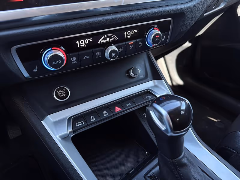 2023 Audi Q3 Komfort