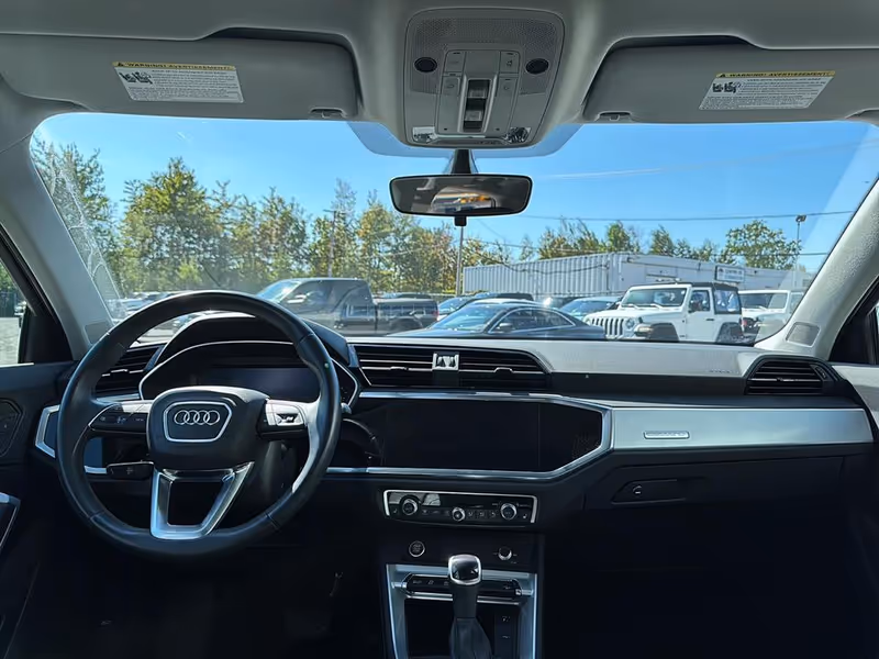 2023 Audi Q3 Komfort