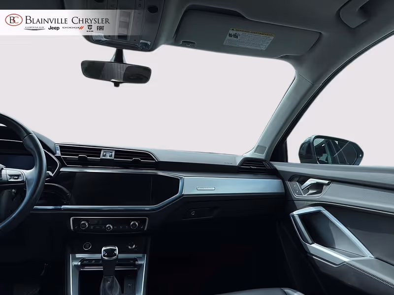 2023 Audi Q3 Komfort
