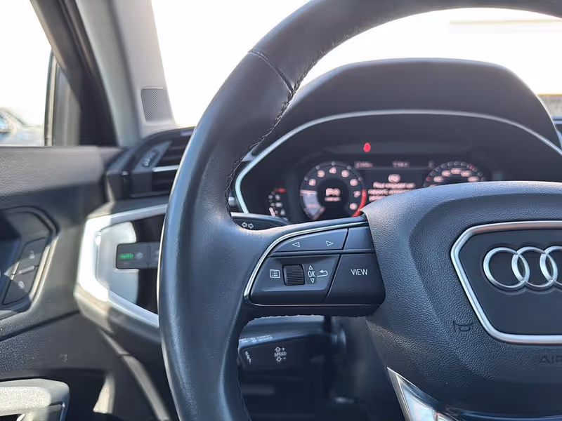 2023 Audi Q3 Komfort