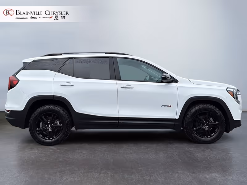 2024 GMC Terrain AT4