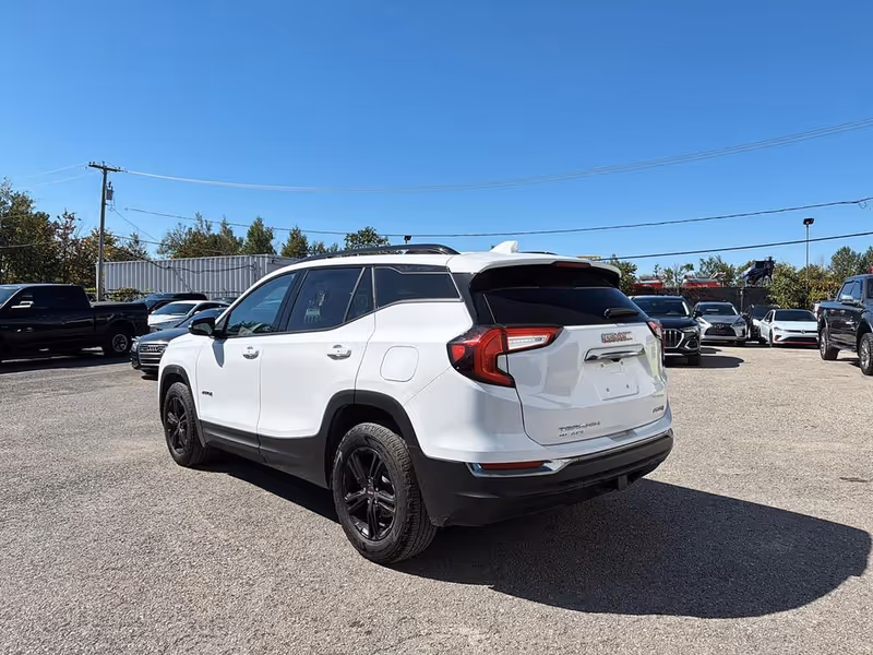2024 GMC Terrain AT4