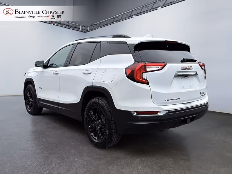 2024 GMC Terrain AT4