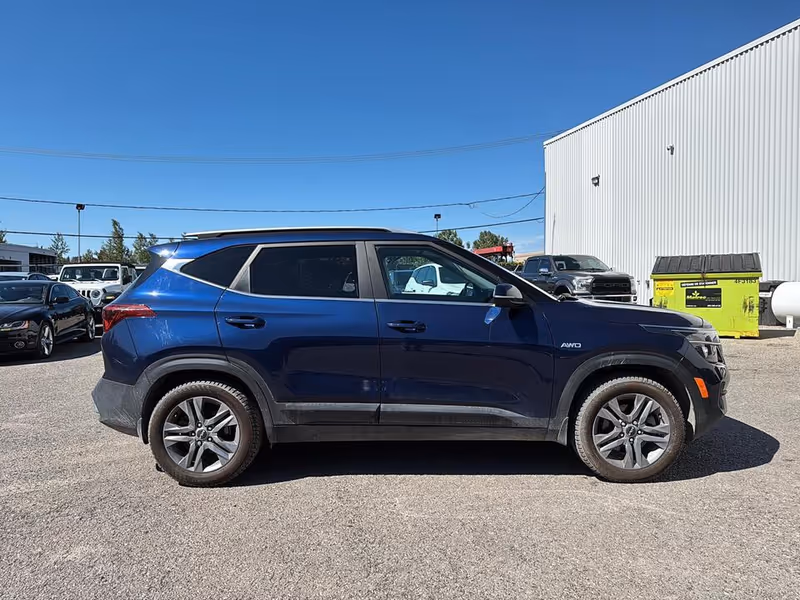2023 Kia Seltos EX